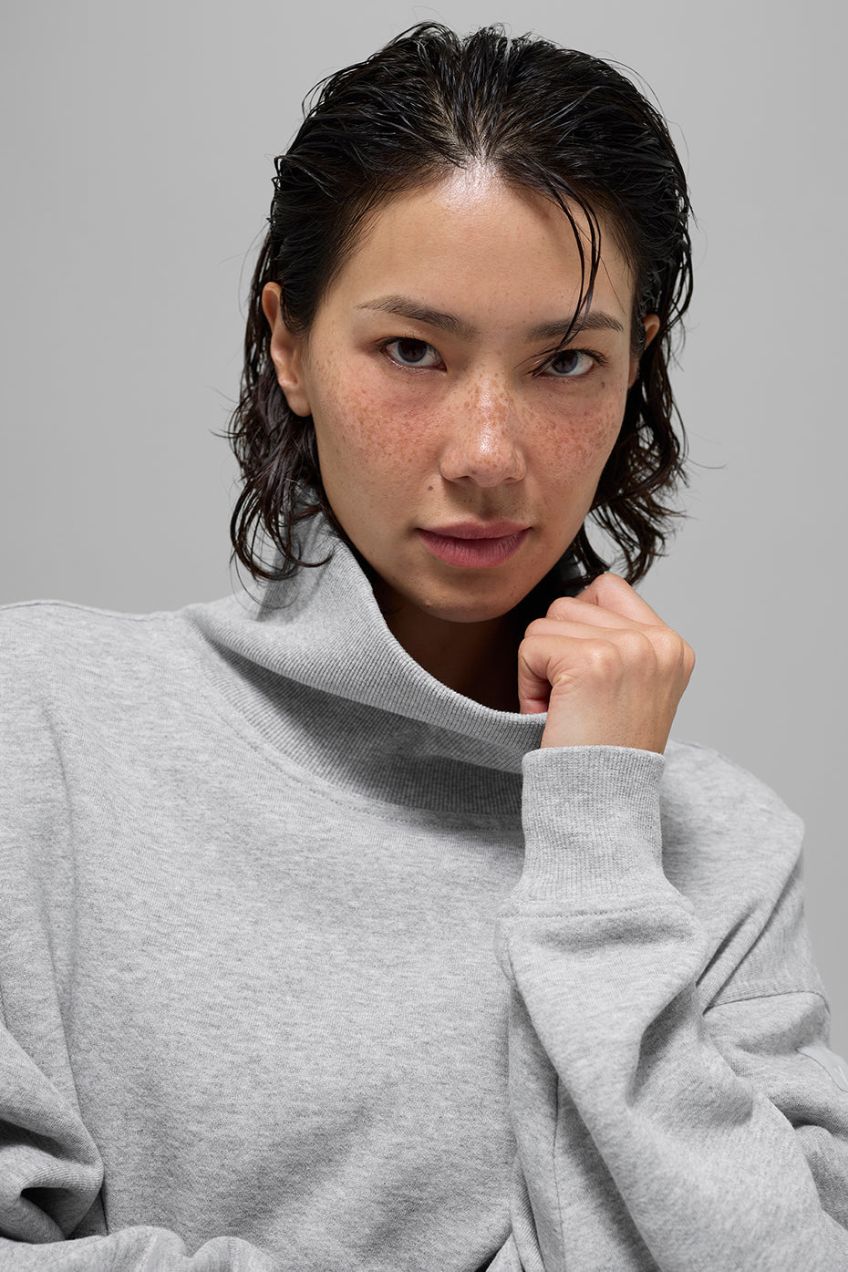 Hazy Mock Neck Pullover