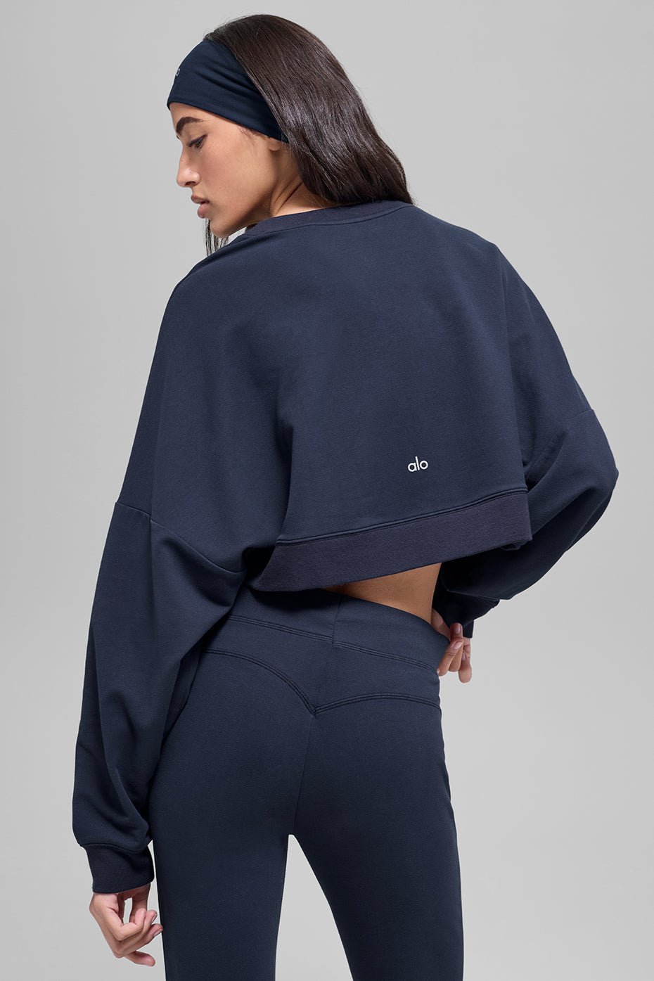 Cropped Sway Crew Neck Pullover