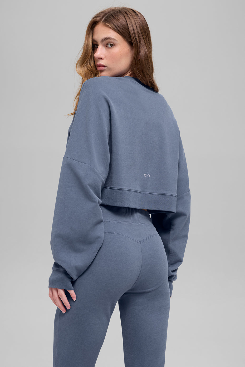 Cropped Sway Crew Neck Pullover