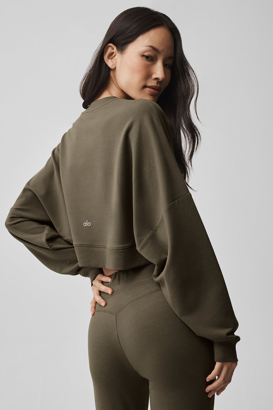 Cropped Sway Crew Neck Pullover