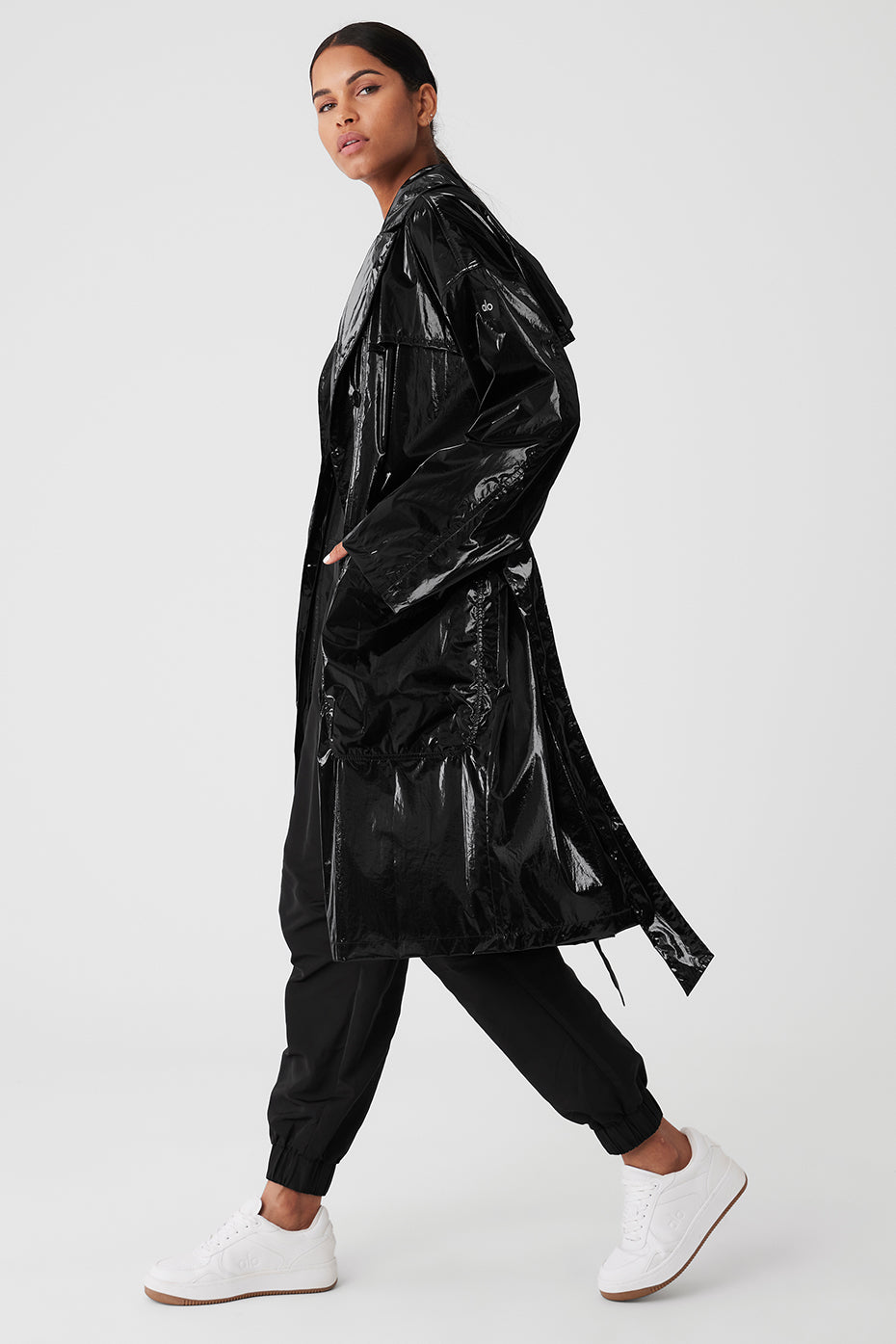 Metallic Break Line Trench