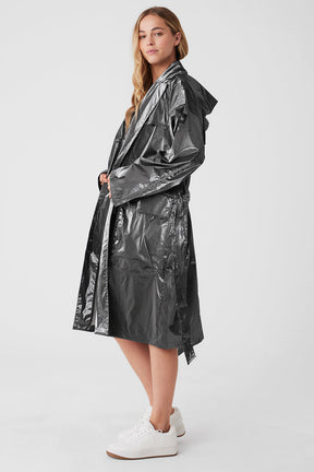 Metallic Break Line Trench