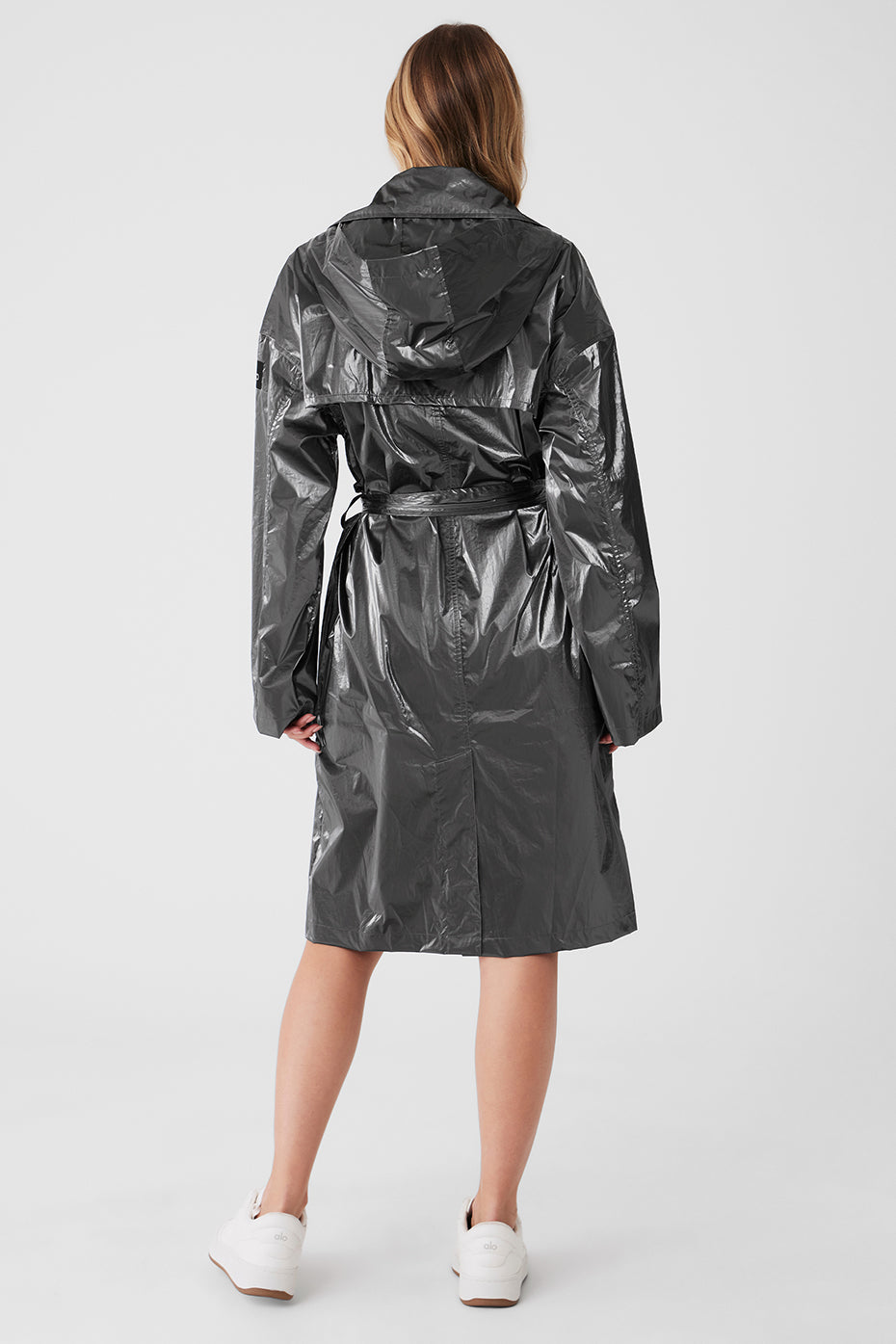 Metallic Break Line Trench