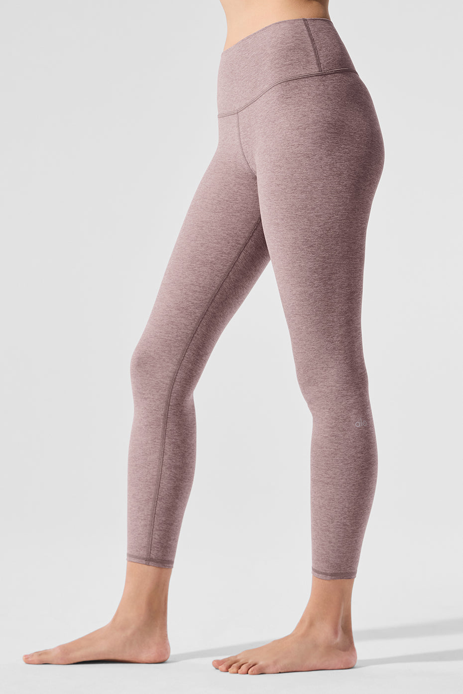 Alosoft High-Waist 7/8 Highlight Legging in soft pink, designed for yoga with a contouring back seam.