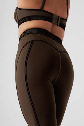 Airlift High-Waist 7/8 Line Up Legging