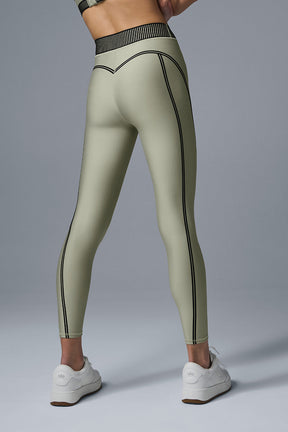 Airlift High-Waist 7/8 Line Up Legging