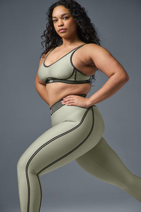 Airlift High-Waist 7/8 Line Up Legging