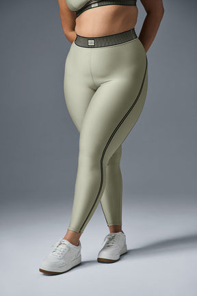 Airlift High-Waist 7/8 Line Up Legging