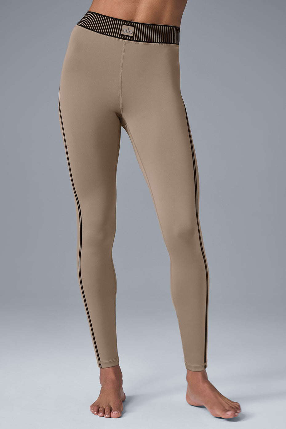 Airlift High-Waist 7/8 Line Up Legging