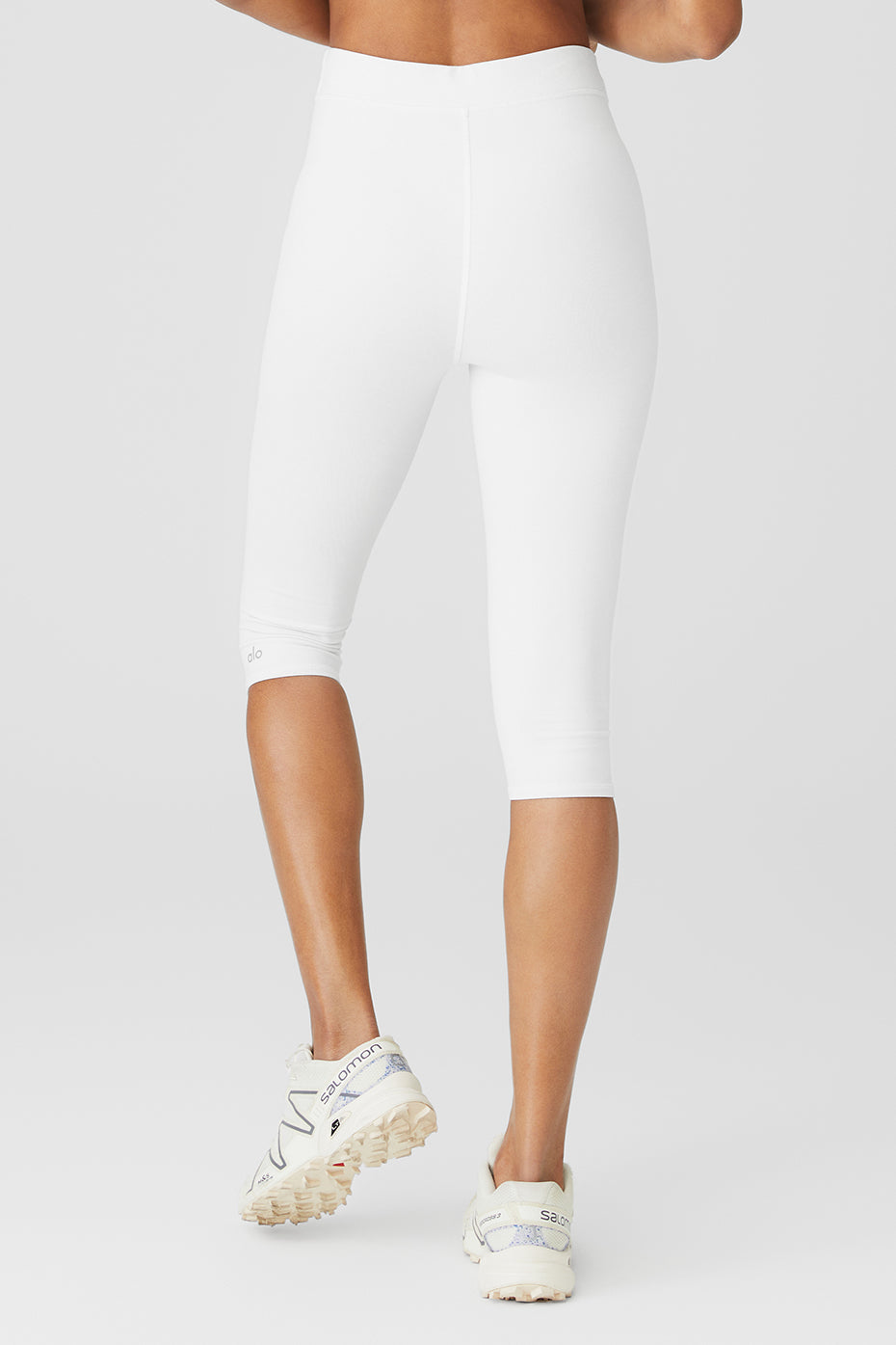 Airbrush V-Cut Define Capri