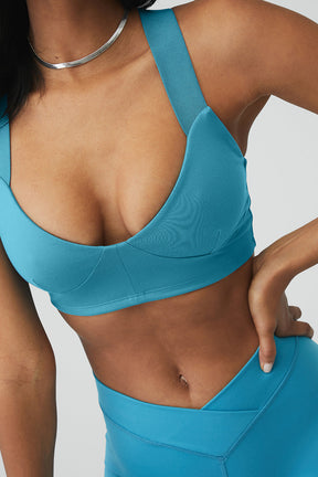 Airbrush V-Cut Define Capri