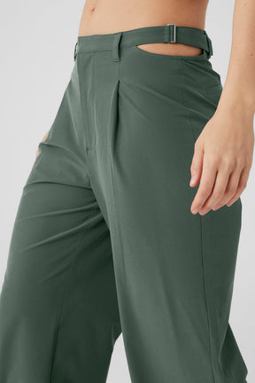 Mid-Rise Showdown Trouser