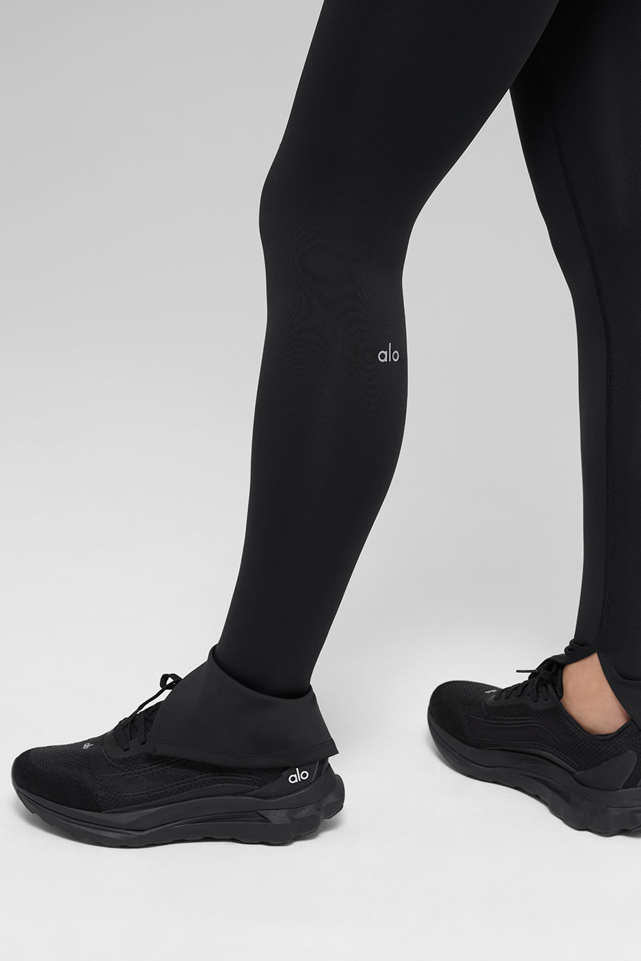 Airlift High-Waist Elongated Legging