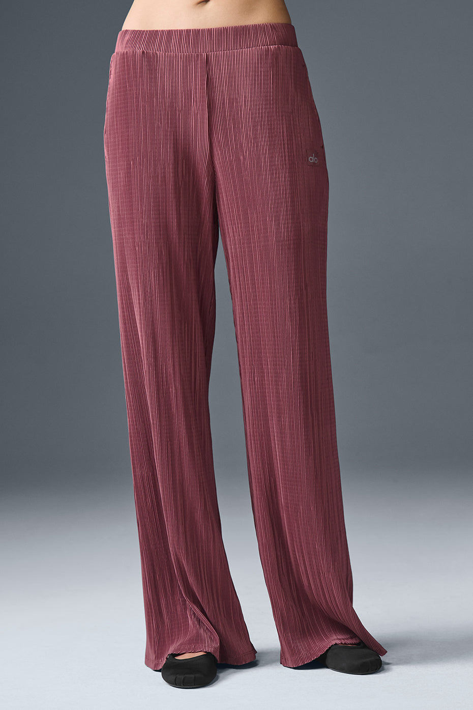 High-waist micro plisse straight leg pant in burgundy with a relaxed fit and soft crinkly texture, ideal for casual wear.