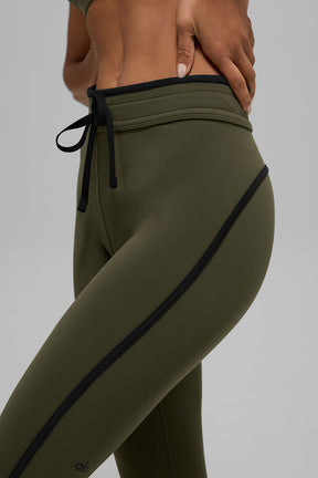 Airbrush High-Waist Race Pace Capri
