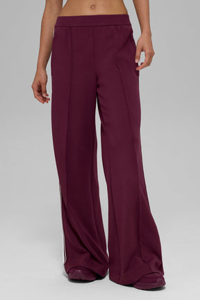 Track Star Wide Leg Pant (Regular)