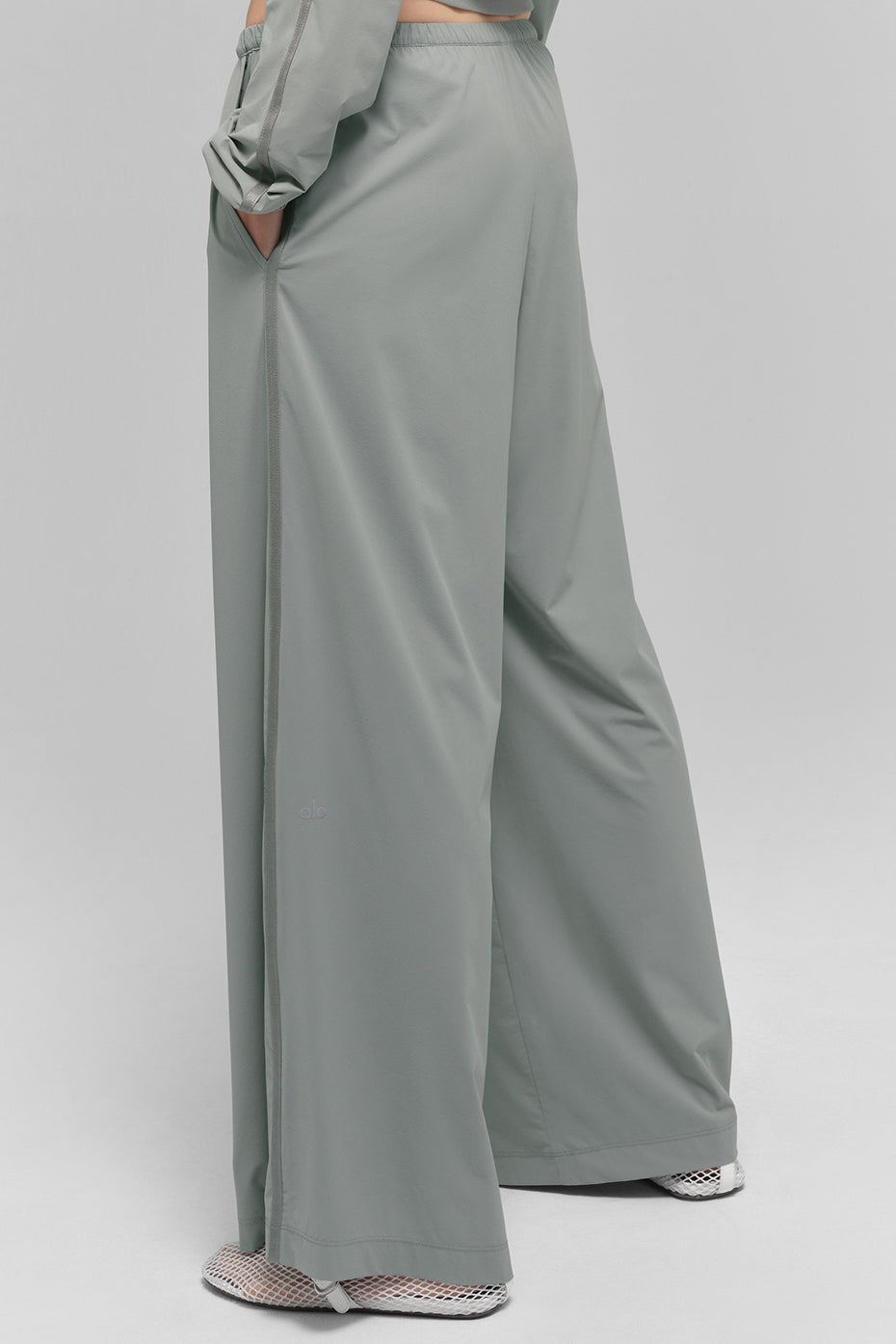 Breezy Wide Leg Pant (Regular)