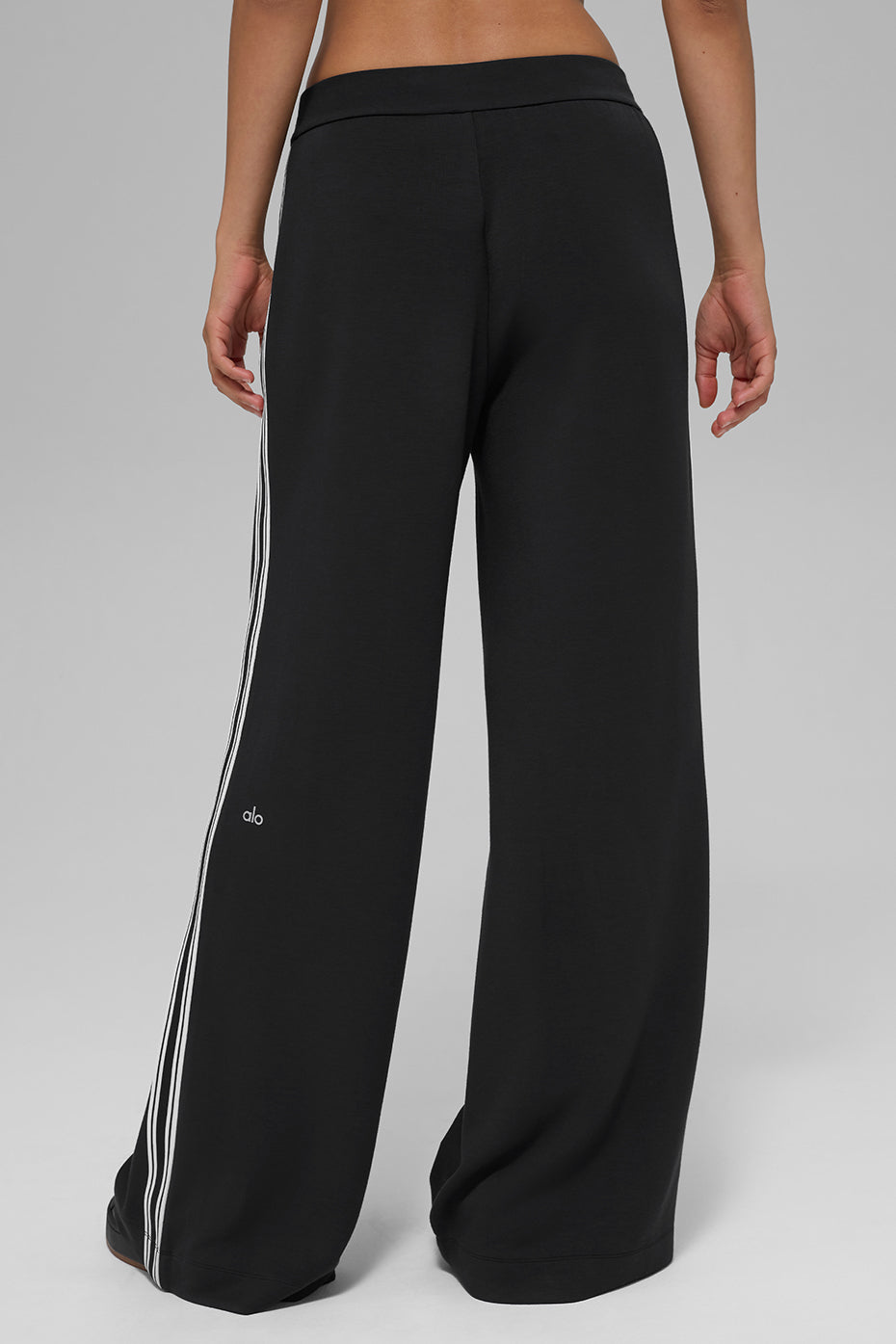 Track Star Wide Leg Pant (Long)