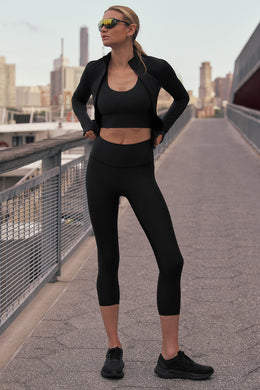 High-Waist Airlift Capri