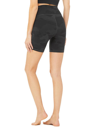 7" High-Waist Vapor Short