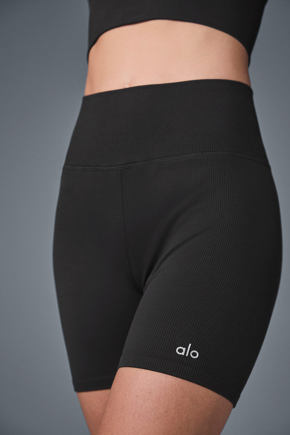 5" Seamless Ribbed Favorite Short