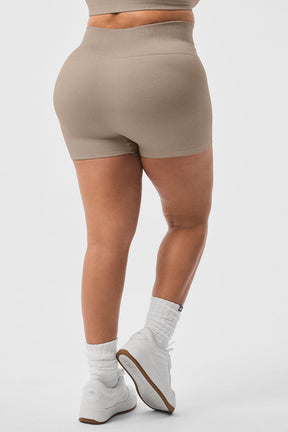 3" Seamless Ribbed Shimmer Short