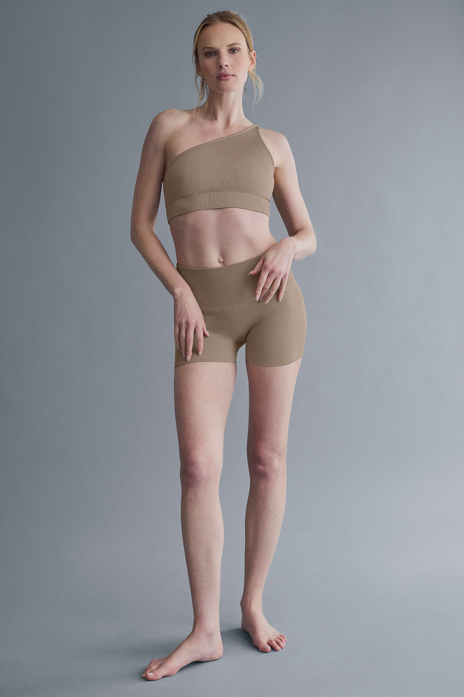 3" Seamless Ribbed Shimmer Short