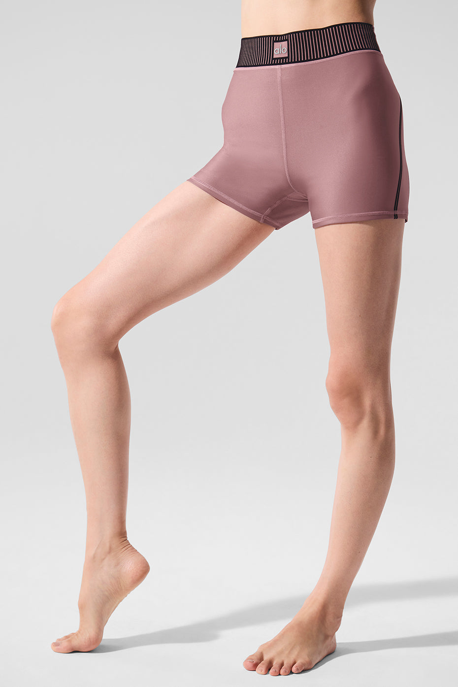 Airlift High-Waist Line Up Short