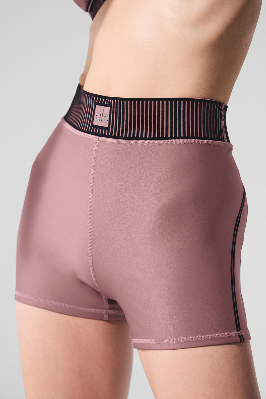 Airlift High-Waist Line Up Short