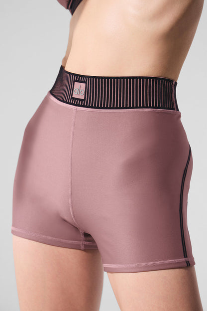 Airlift High-Waist Line Up Short