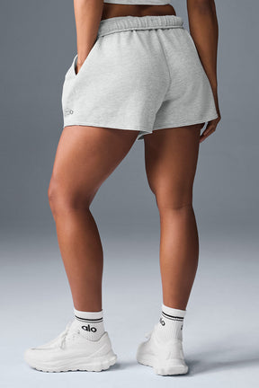Accolade Short