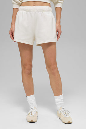 Accolade Short