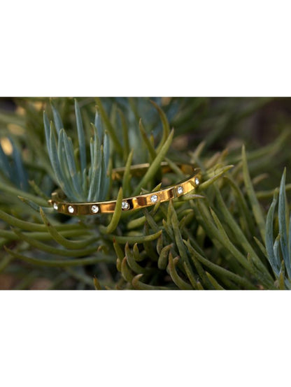 Set in Stone Hinged Gold Bangle