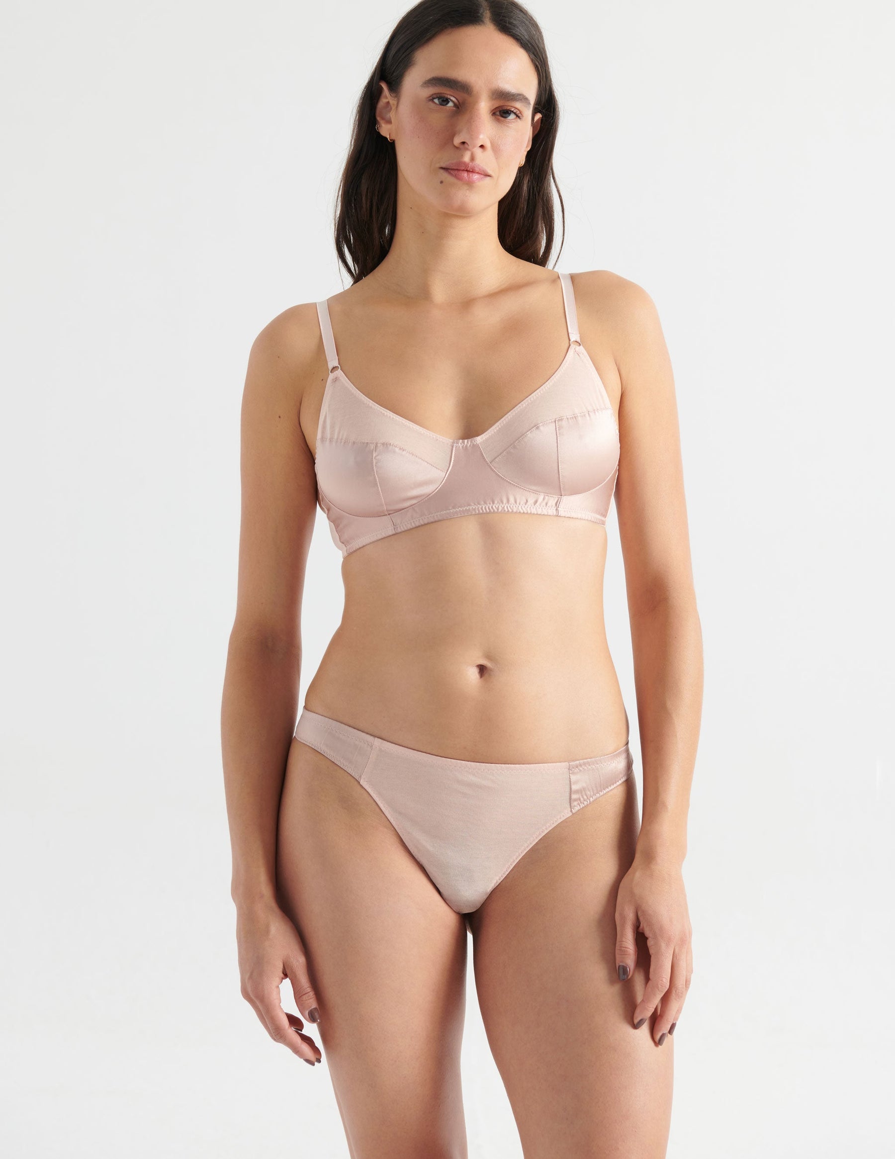 Maude Thong Bare