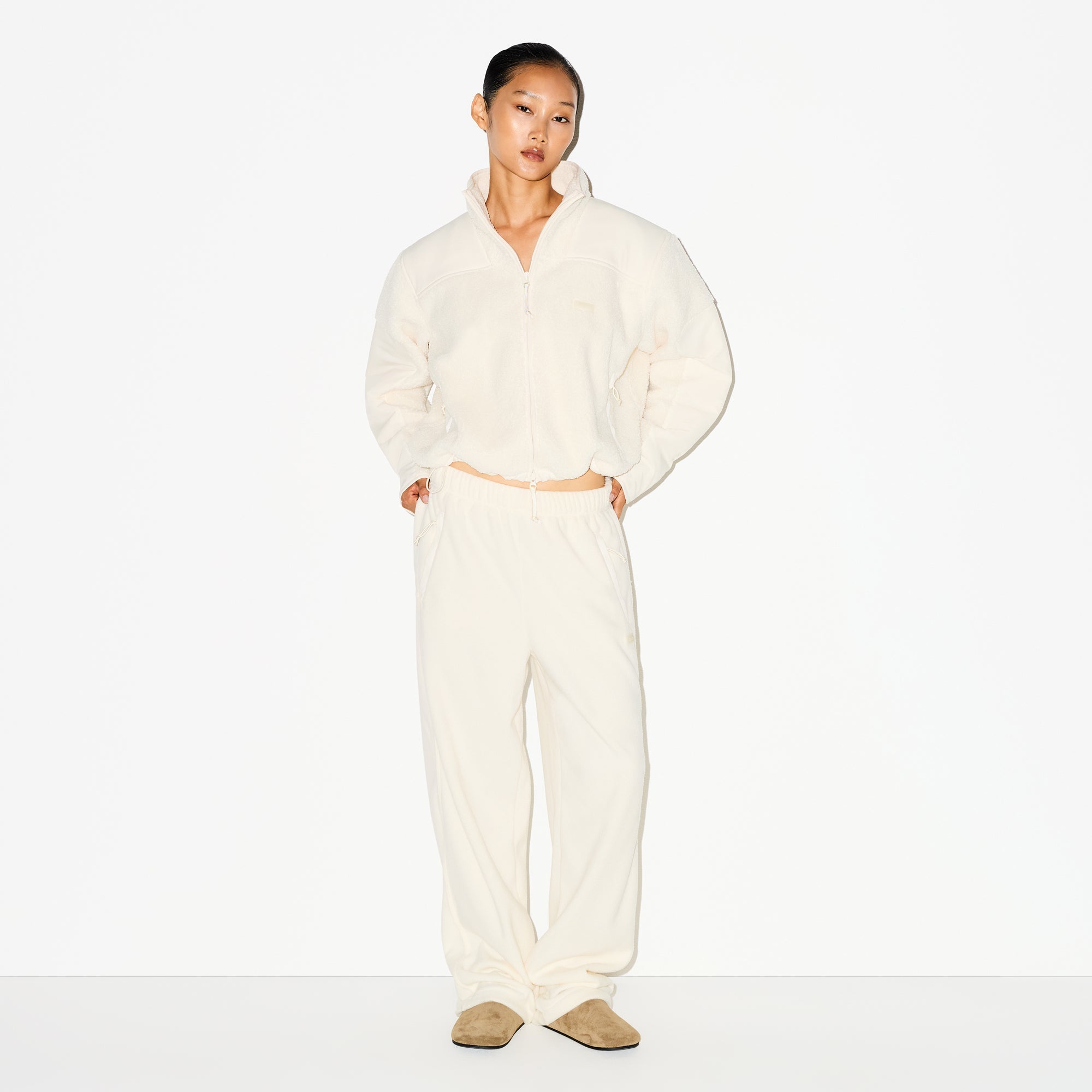Outdoor Fleece Straight Leg Pant