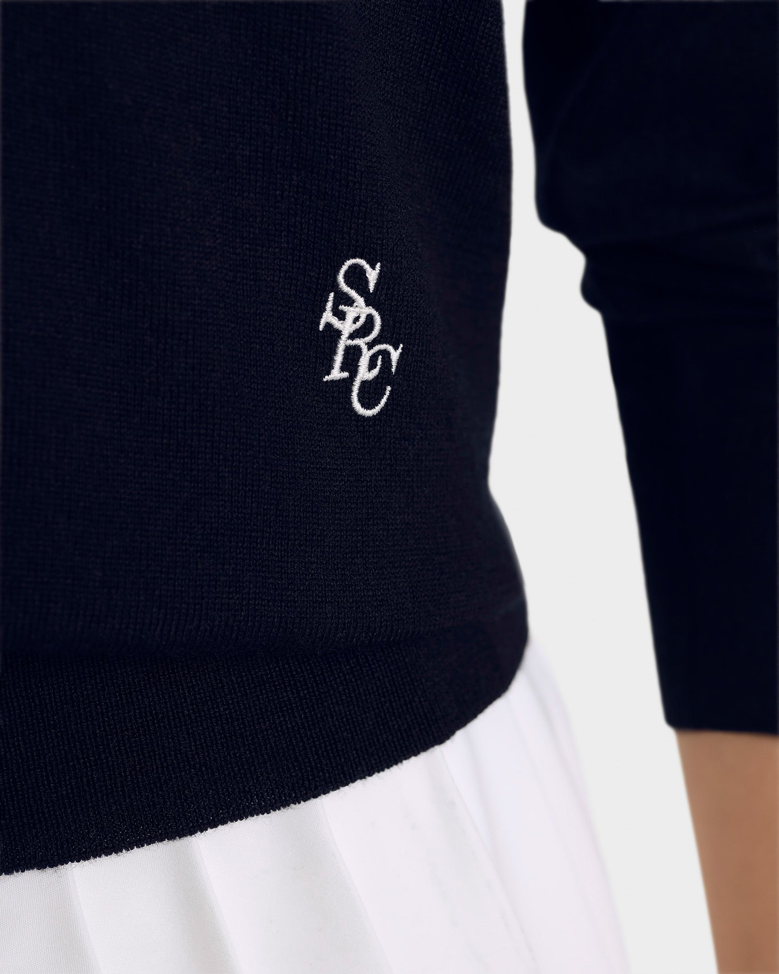SRC Minimalist V-Neck Sweater - Navy/Off White/Alpine