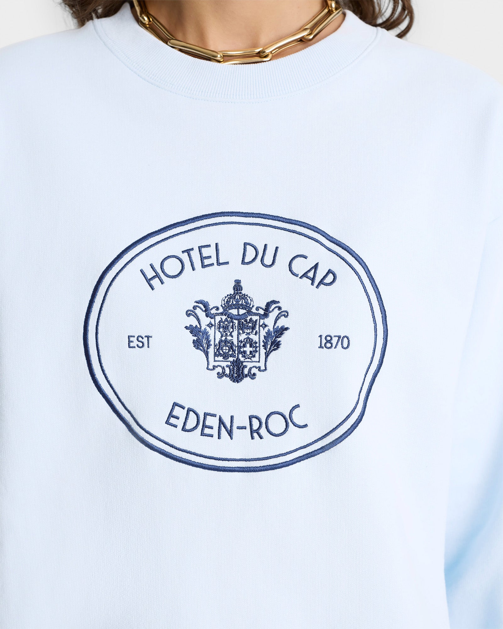 Eden Crest Crewneck - Ciel/Navy