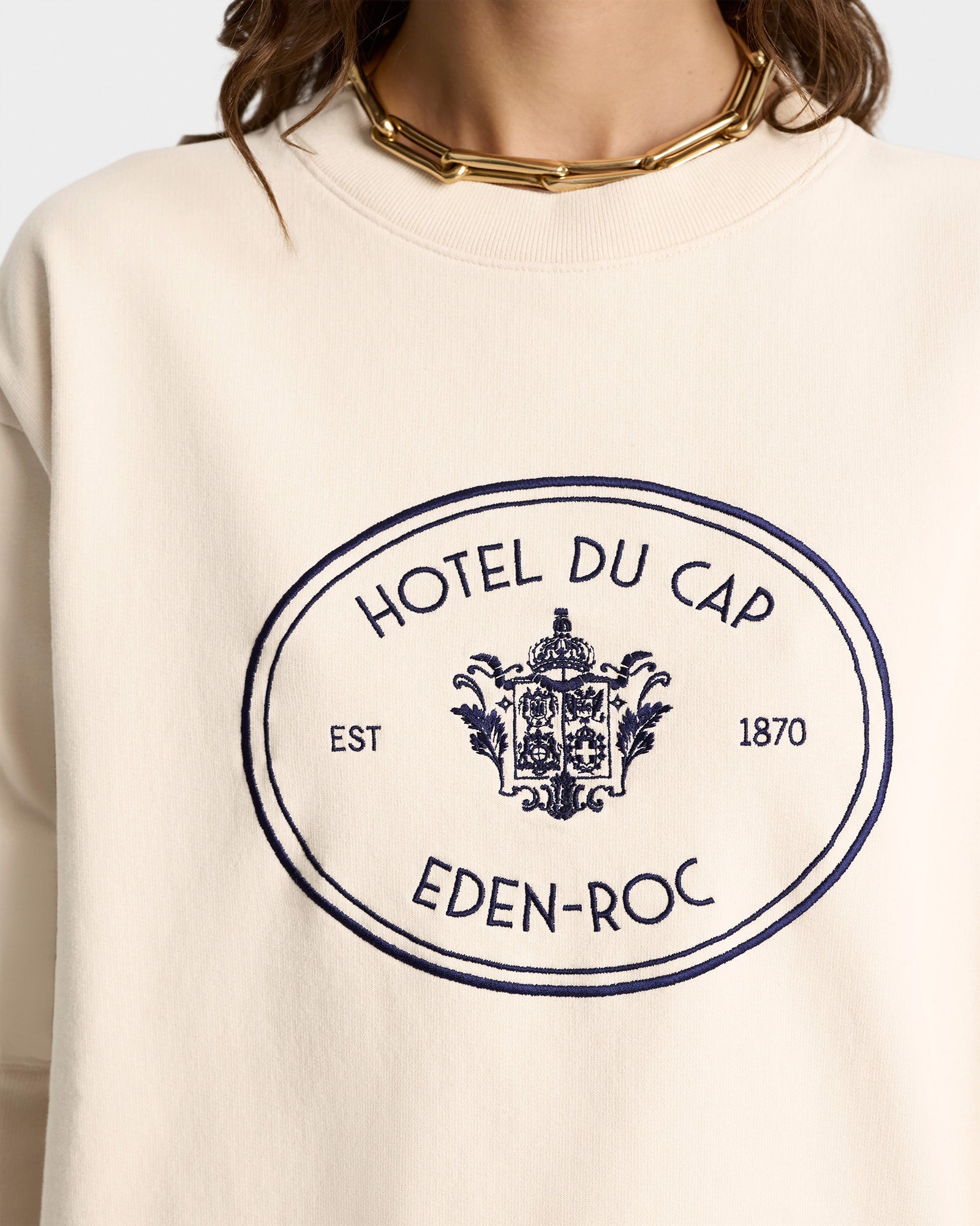 Eden Crest Crewneck - Cream/Navy