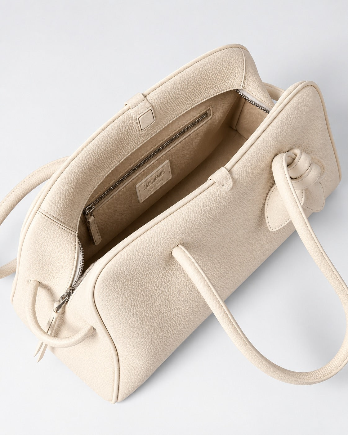 The Turismo Light Ivory