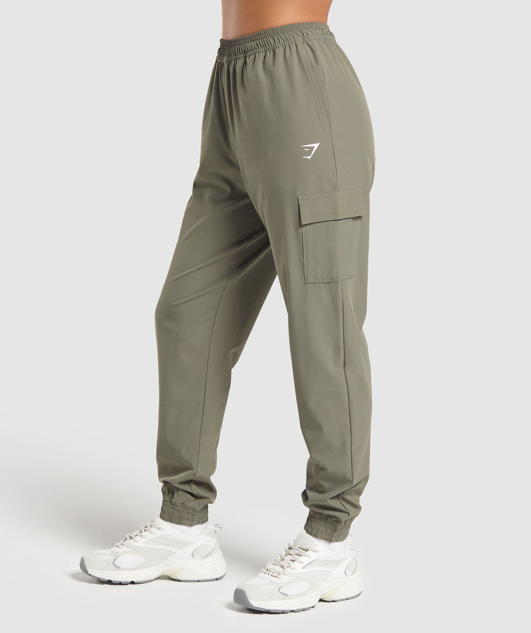 Gymshark Woven Cargo Pant - Base Green