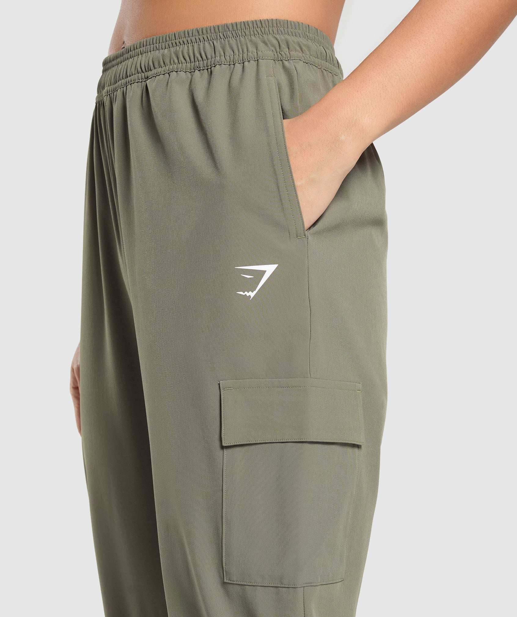 Gymshark Woven Cargo Pant - Base Green