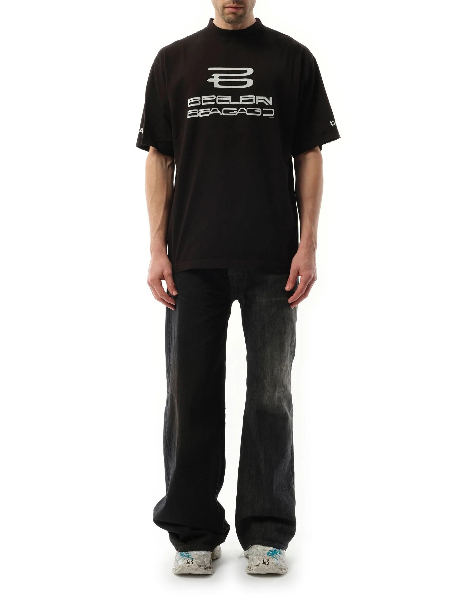 AI Generated Medium Fit T-Shirt in Black/White
