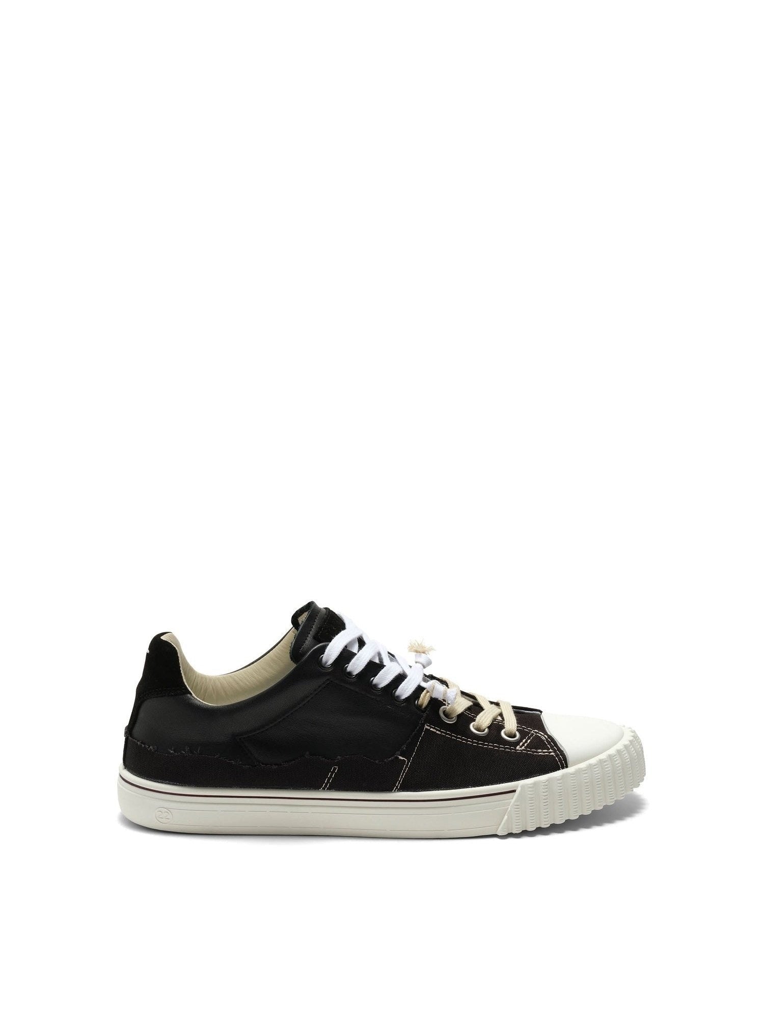 MAISON MARGIELA New Evolution Sneaker in Black