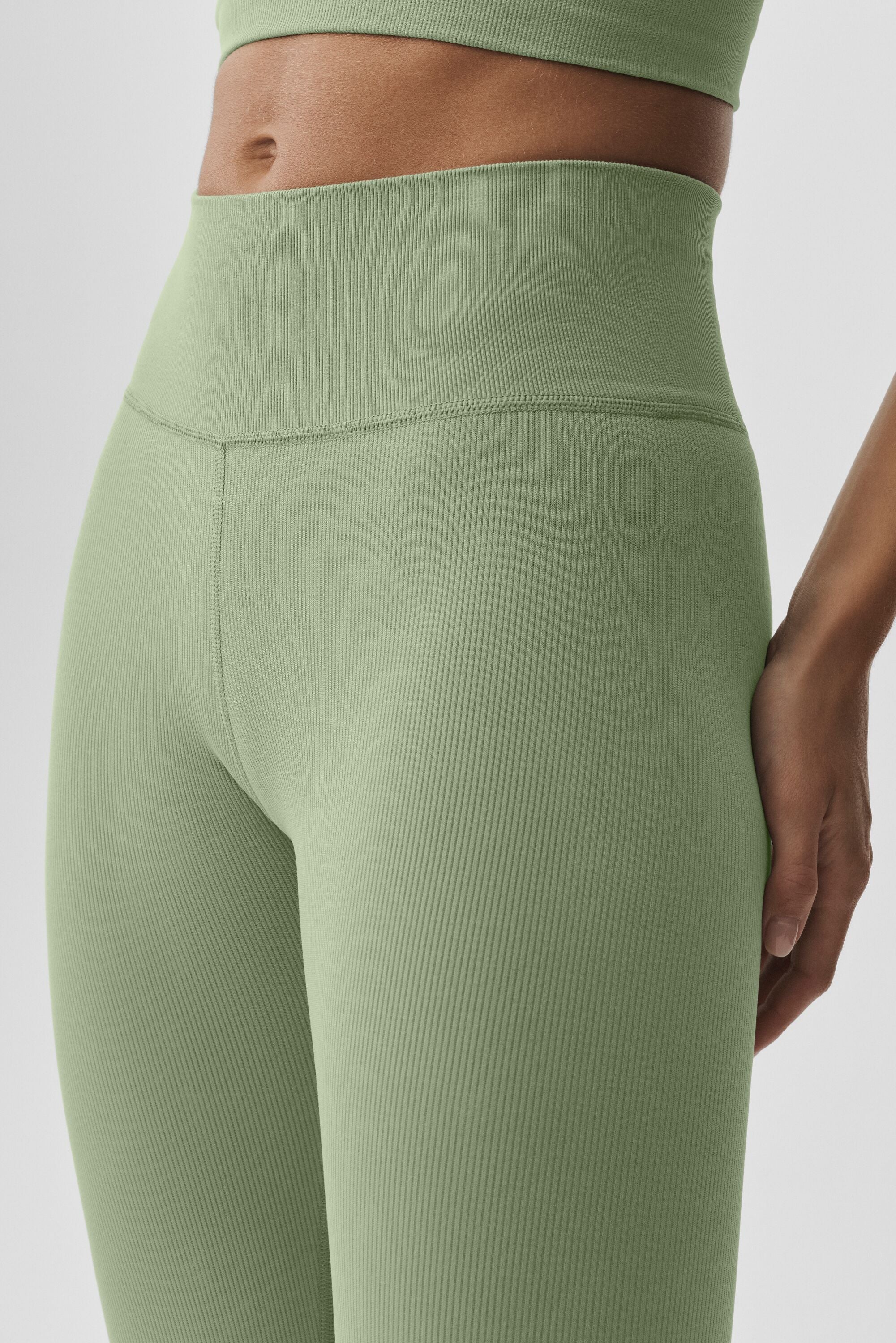 Seamless Modal Ribbed High-Waist 7/8 Legging