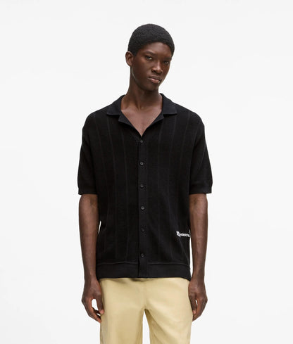 Short-sleeved knit polo shirt