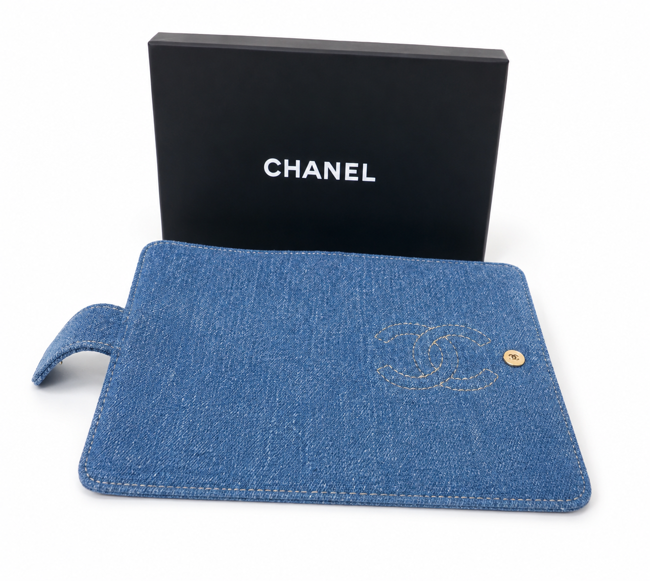 CHANEL Beauty Blue Passport Holder, Beaute Makeup VIP Free Gift