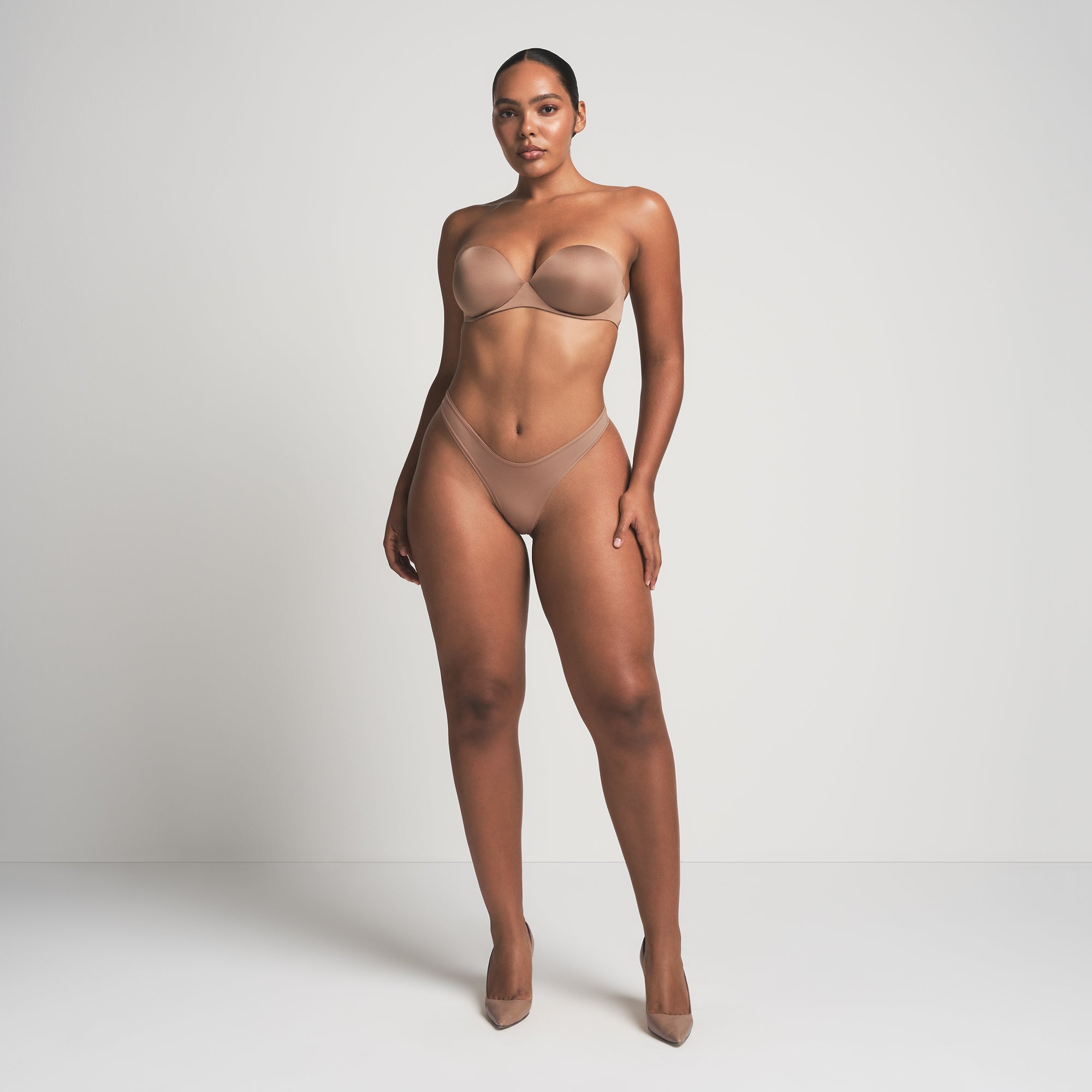 Skims Ultimate Strapless Push-up Bra — Part 1