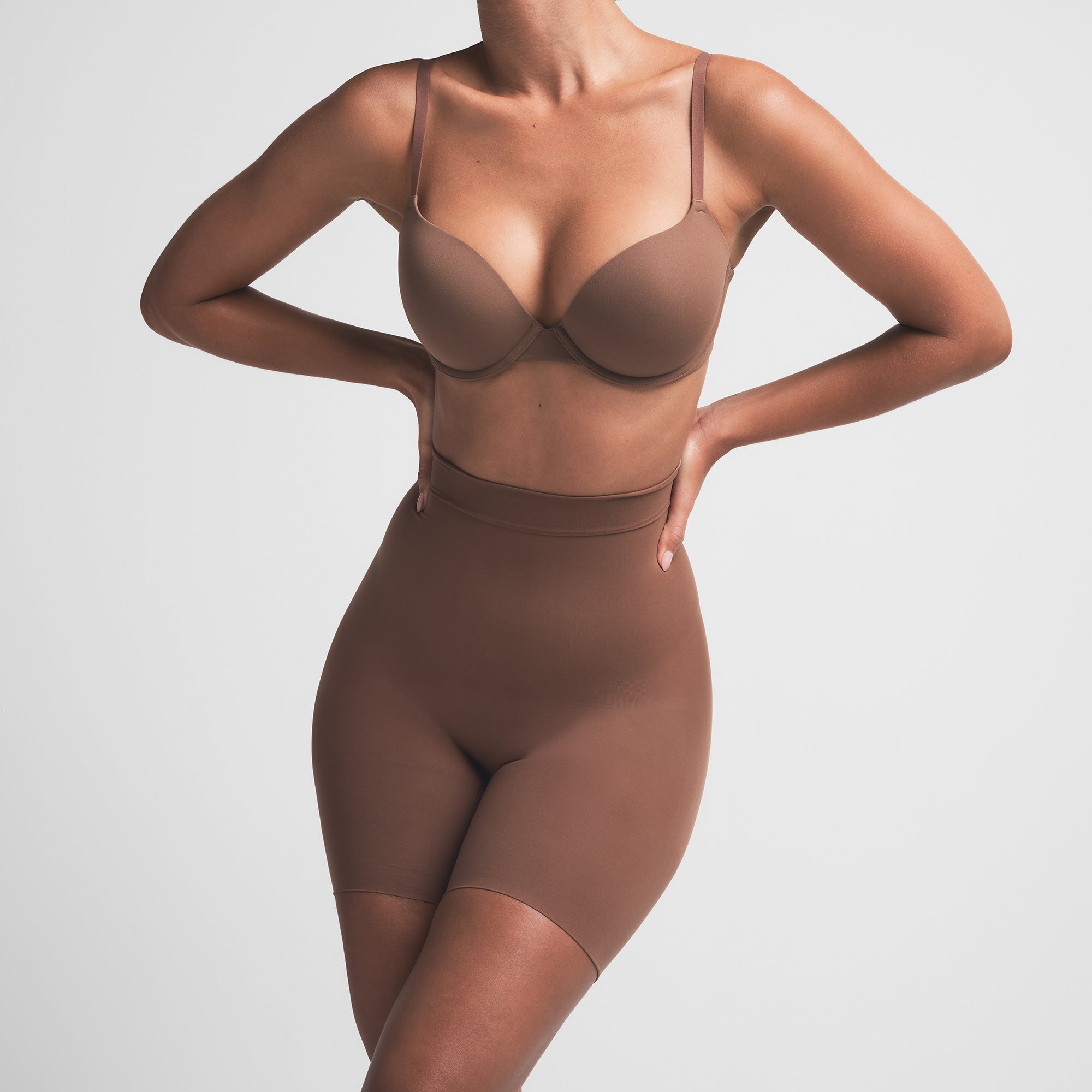 Sheer Seamless High-waisted Mid Thigh Short