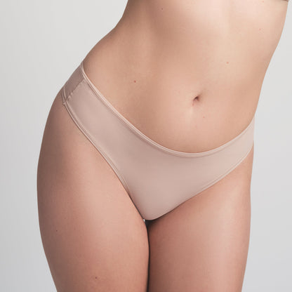 Fits Everybody Thong