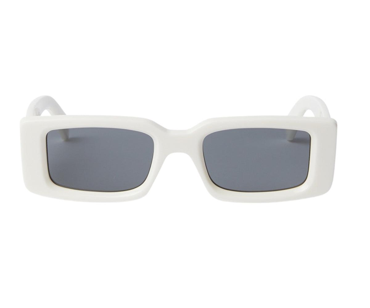 Off White ARTHUR OERI127 0107 50 - Sunglasses | Shop From The Mirage